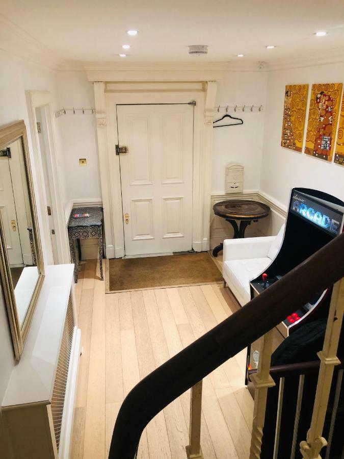 Piccadilly Circus Suites Лондон Екстериор снимка