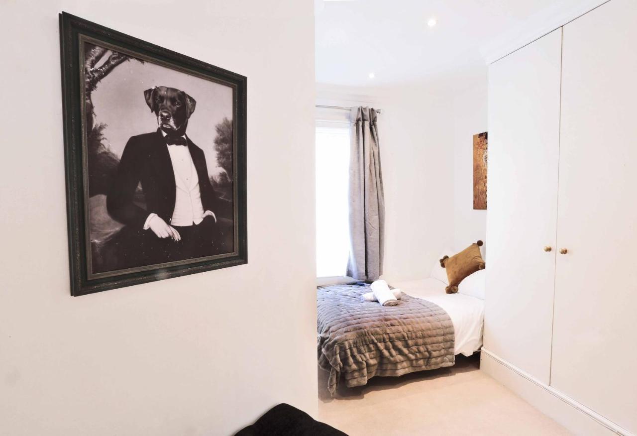 Piccadilly Circus Suites Лондон Екстериор снимка