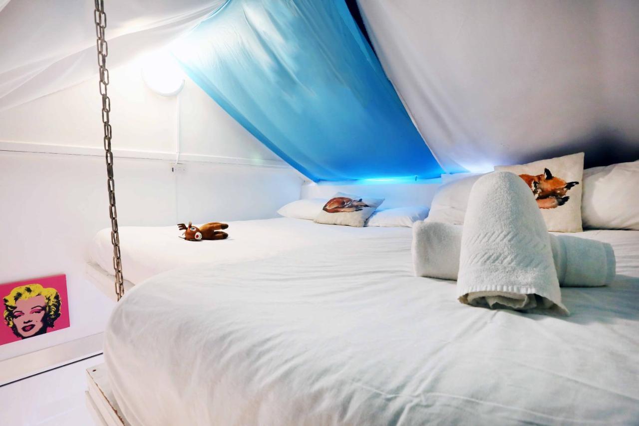 Piccadilly Circus Suites Лондон Екстериор снимка