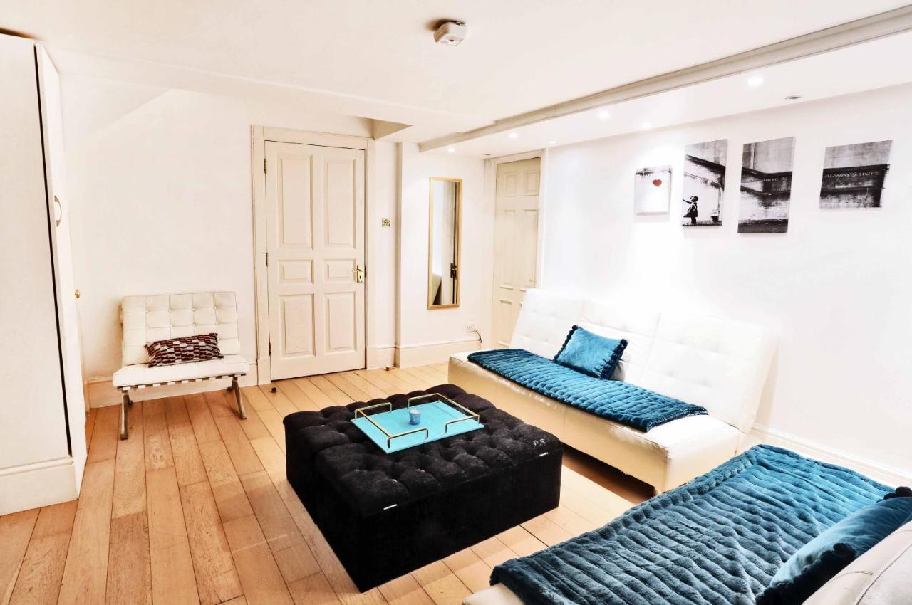 Piccadilly Circus Suites Лондон Екстериор снимка