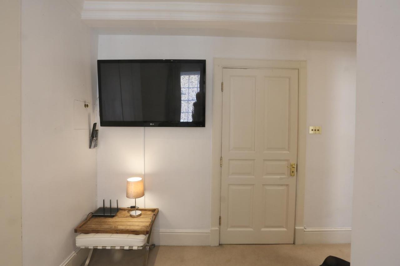 Piccadilly Circus Suites Лондон Екстериор снимка